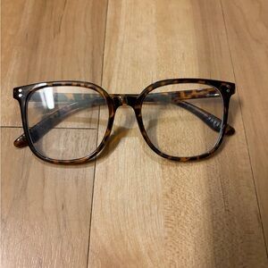 Tortoise Shell Square Glasses